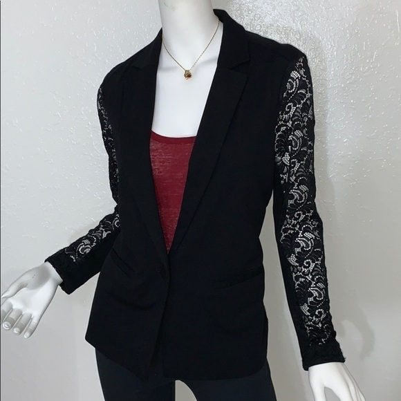 Supply & Demand Lace Back and Sleeves Jacket Small - Picture 3 of 7